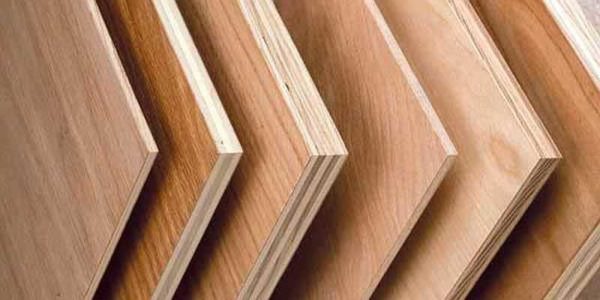 Plywood: dimensions and thickness are standardized by a large number of standards