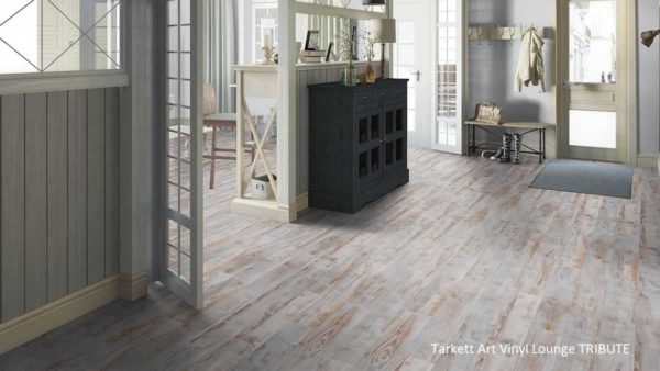 When laying, it is necessary to first select strips in size and according to the pattern - so that there are no different fragments
