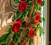Fusing stained glass can be distinguished by the absence of jumpers