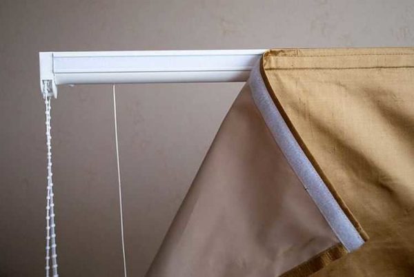 Ceiling curtain rods for curtains of a flat type can be with control and Velcro for a lambrequin or decorative strip