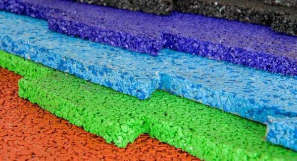 The smaller the granule size, the more uniform but also the harder the coating