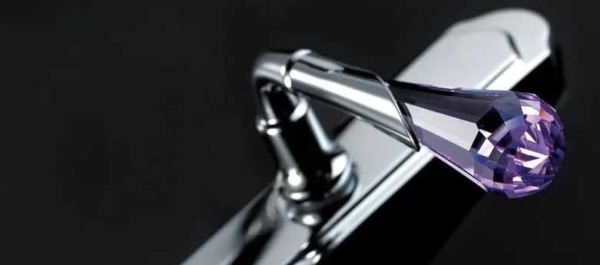 Lever handle with large crystal