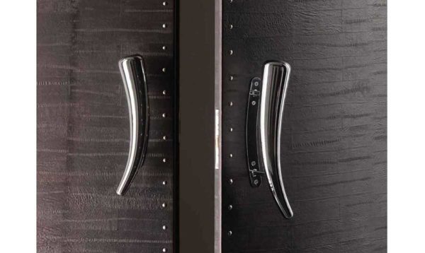 Long handle for fixed door: one option. These are also called staples