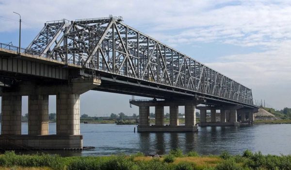 In low-rise construction, heavy concrete is not used