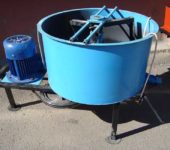 In order to make concrete grade M 400 and at the same time achieve the design strength, a rotary or screw concrete mixer will be needed.