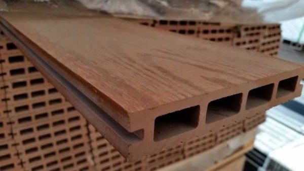 How to attach the decking