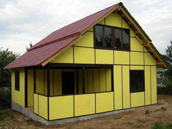 There are sandwich panels for walls and roofs