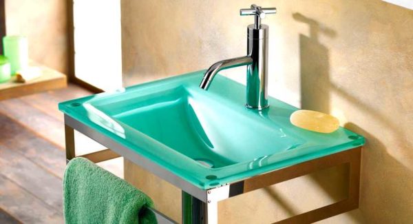 The height of the sink attachment is chosen by you