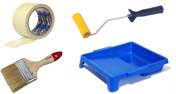 A set of painting tools for painting the floor