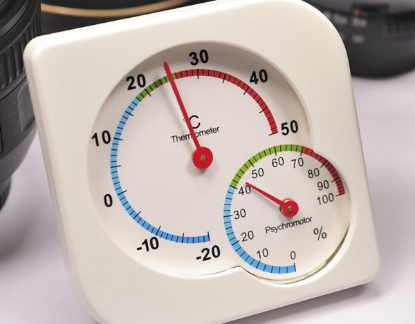 air humidity in the apartment