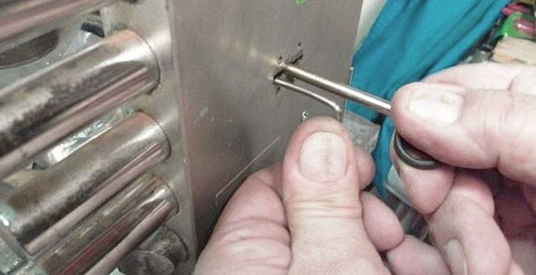 opening a lever lock with master keys